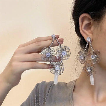DAIIIBABYYY  -  French metal flower pearl earrings female extravagant exaggerated design sense earrings